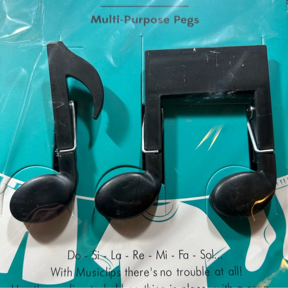 Black Music Note Clips - Picture 6 of 7